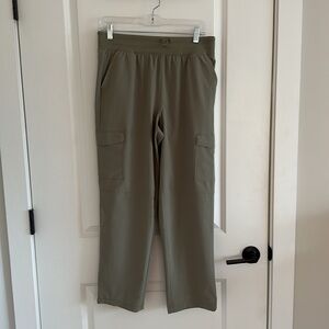 Apana light weight athletic pant cargos